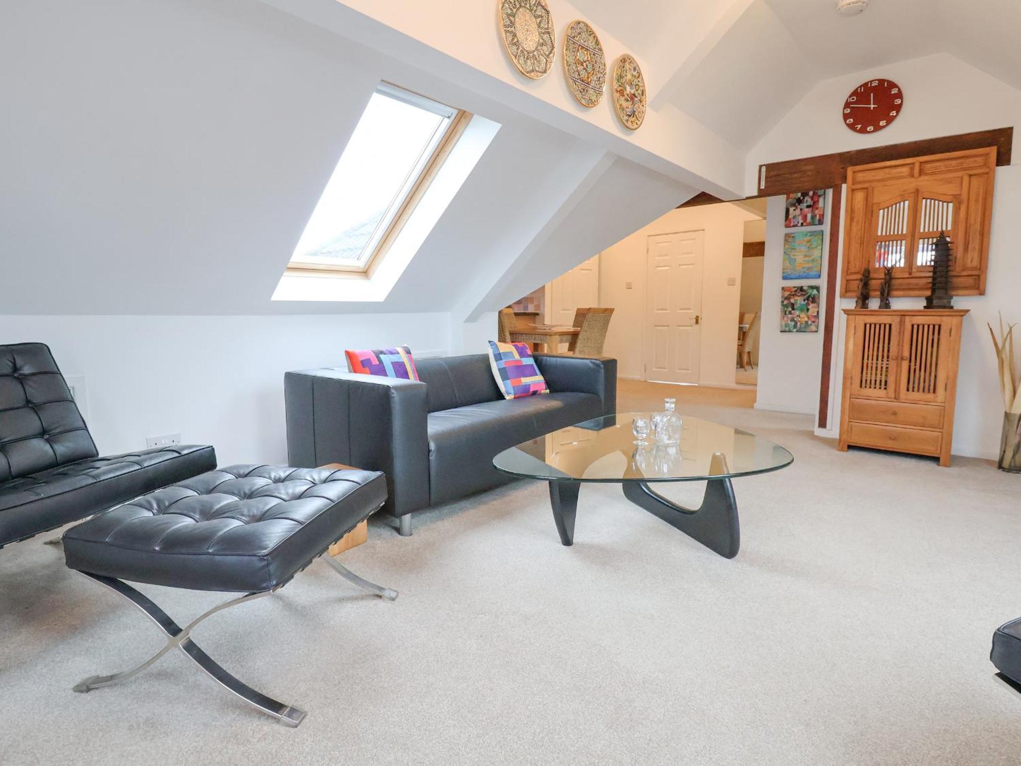 Dragon'S Den Apartment Chester Exterior photo